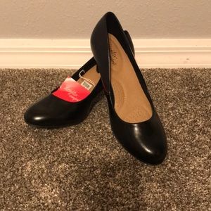 BN super cute kitten heels